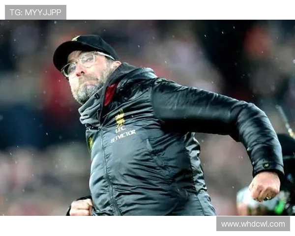 凯恩的传奇之路：从足球天才到世界顶级教练的蜕变与成就